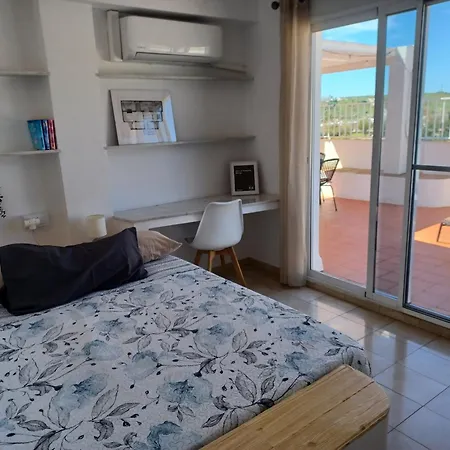 Atico En Estepona, Malaga Эстепона