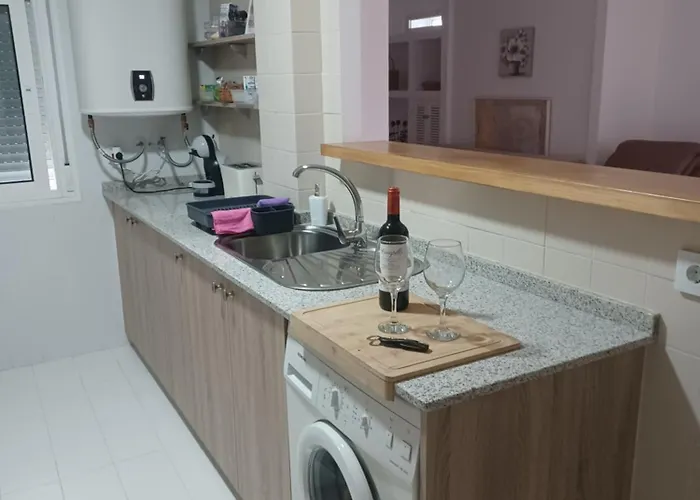 Atico En Estepona, Malaga شقة *